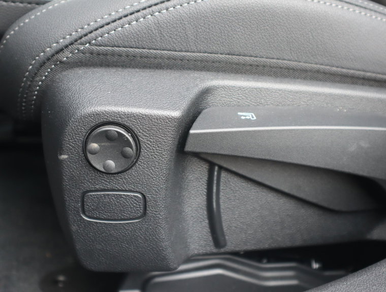 Vehicle Image 27