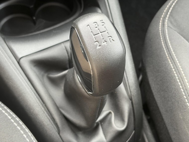 Vehicle Image 27