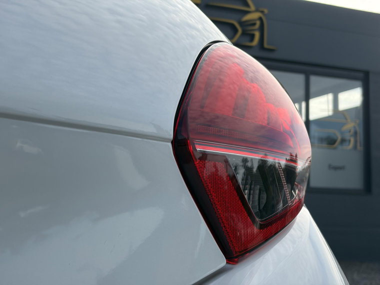 Vehicle Image 37