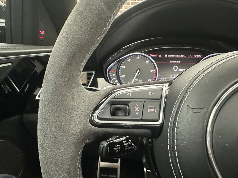 Vehicle Image 40
