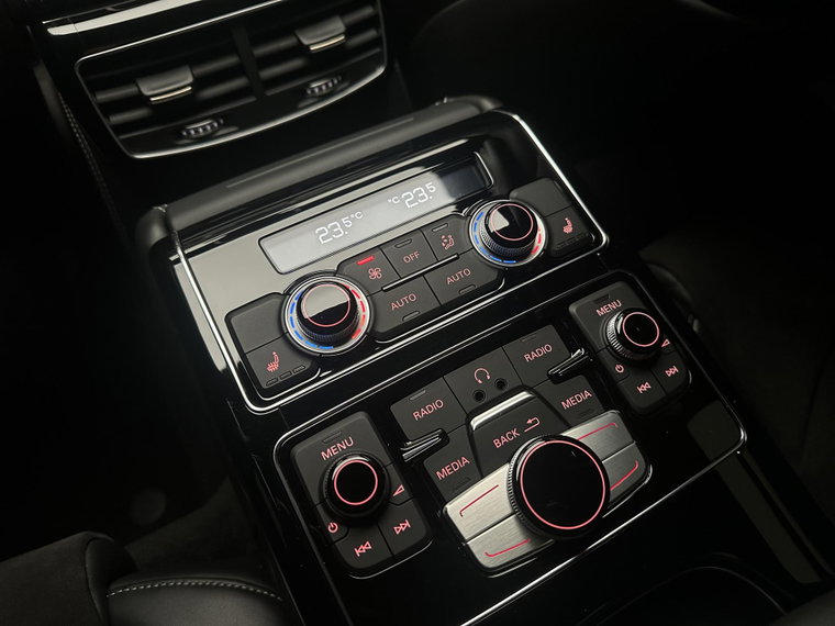 Vehicle Image 46