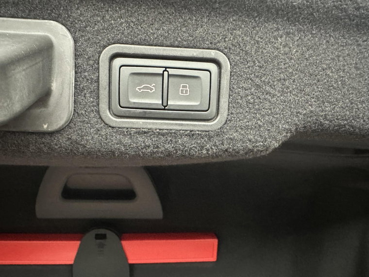 Vehicle Image 48