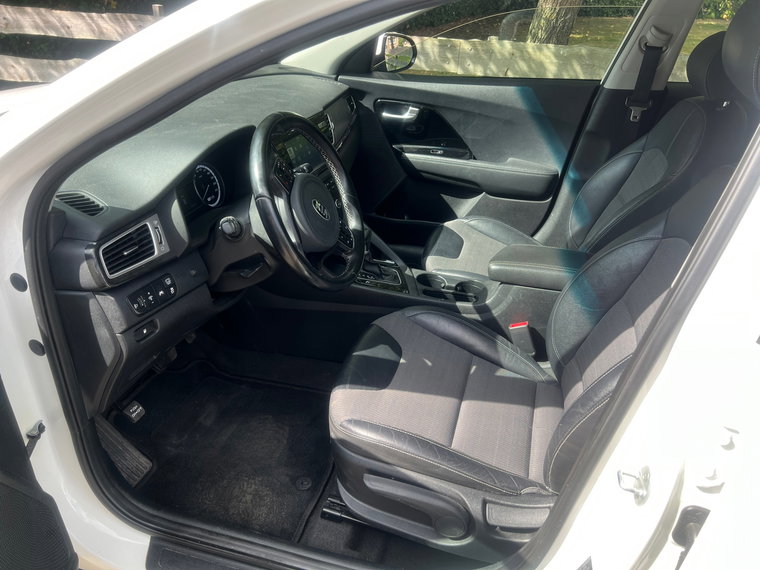 Vehicle Image 22