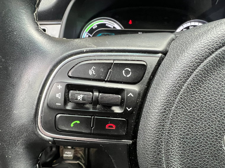 Vehicle Image 26