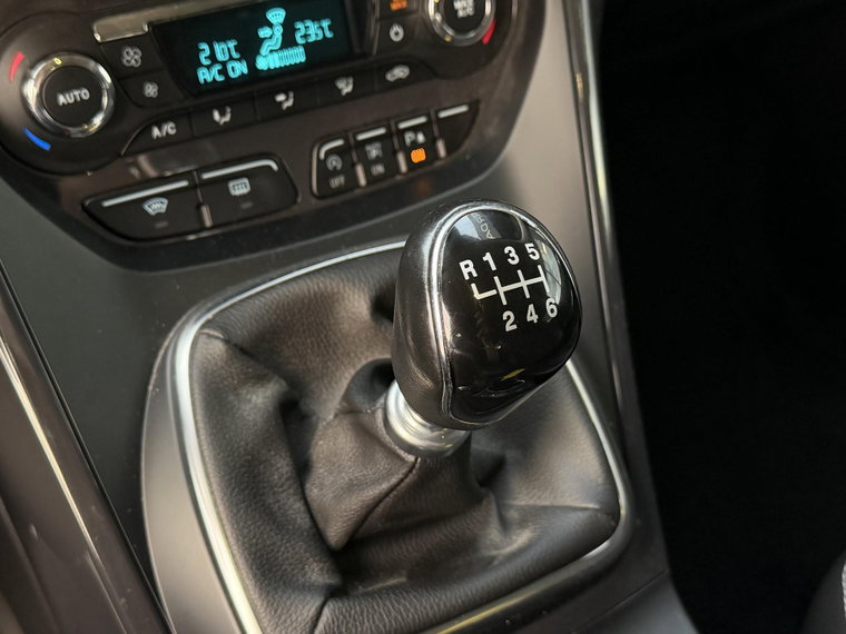 Vehicle Image 27