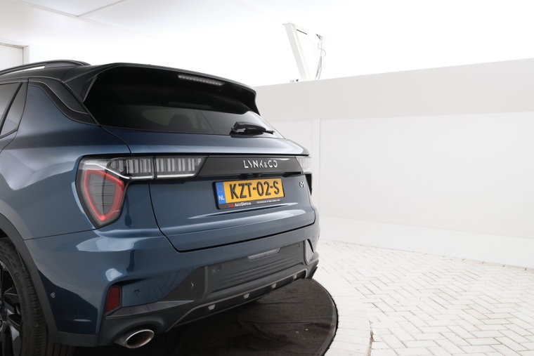 Vehicle Image 10