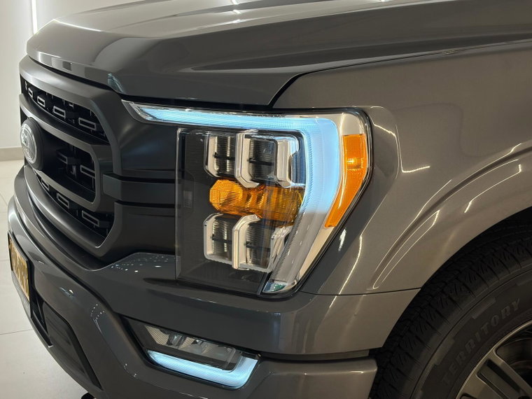 Vehicle Image 7