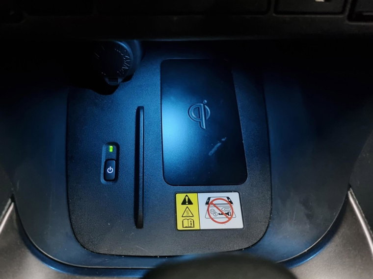 Vehicle Image 32