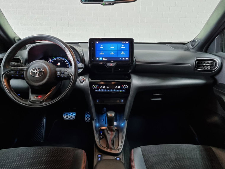 Vehicle Image 8