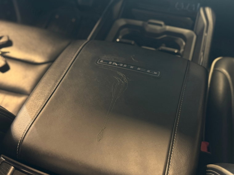 Vehicle Image 35