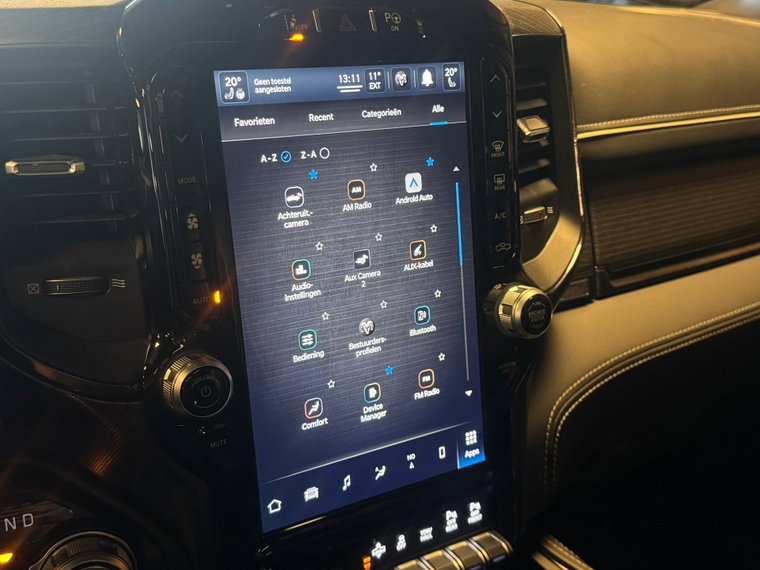 Vehicle Image 39