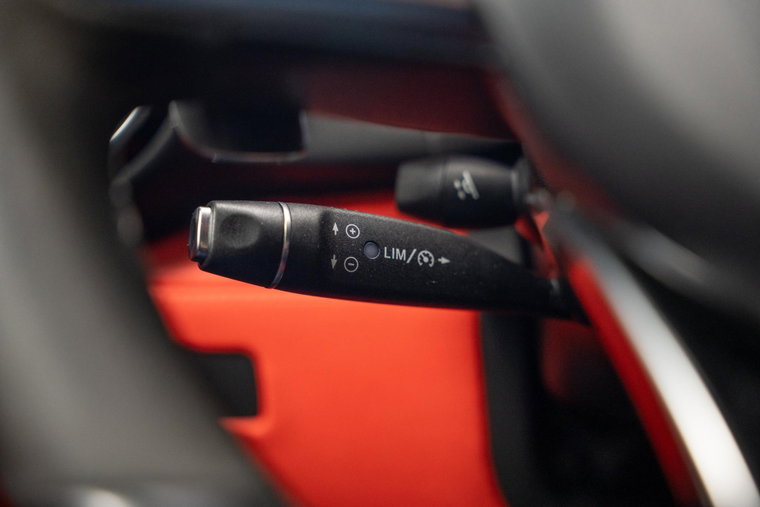 Vehicle Image 37