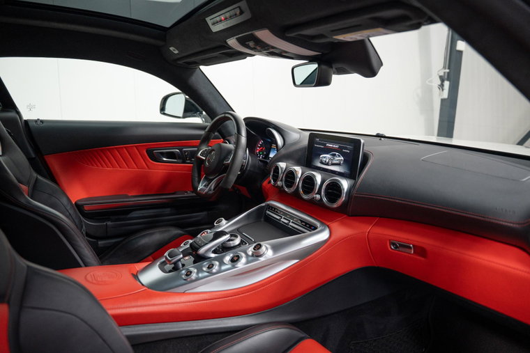 Vehicle Image 45