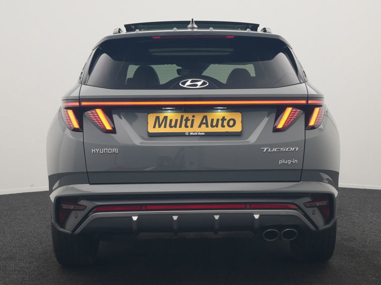 Vehicle Image 18