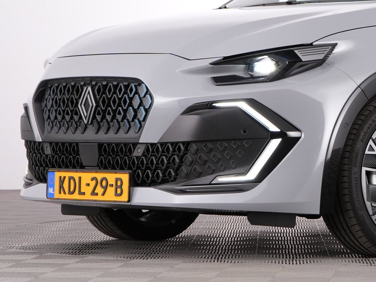 Vehicle Image 33