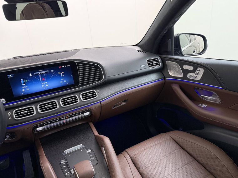Vehicle Image 37