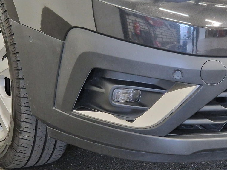 Vehicle Image 35