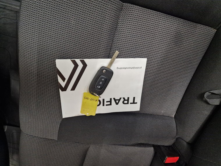 Vehicle Image 38