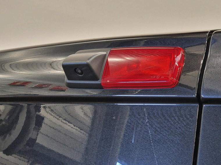 Vehicle Image 39