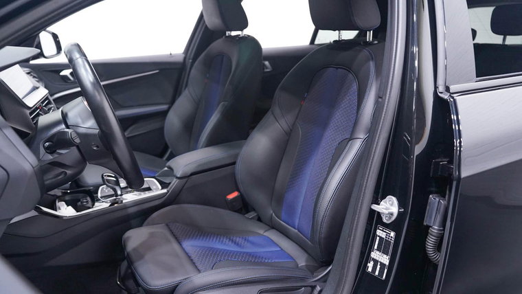 Vehicle Image 40