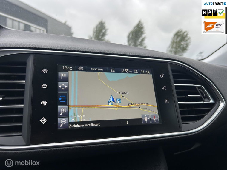 Vehicle Image 17
