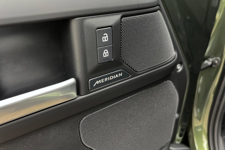 Vehicle Image 15