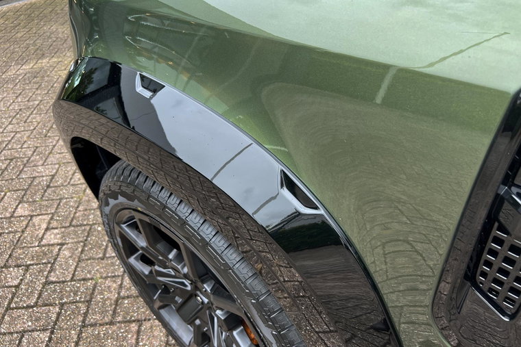 Vehicle Image 18