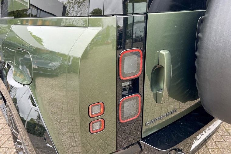 Vehicle Image 21