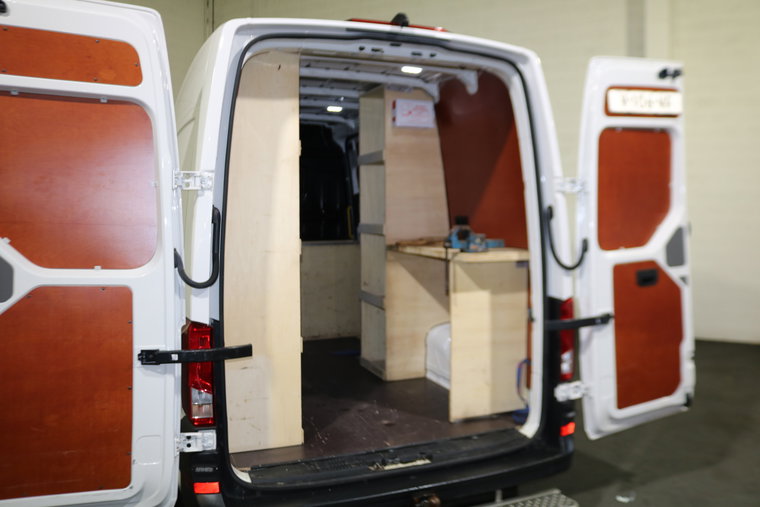 Vehicle Image 13