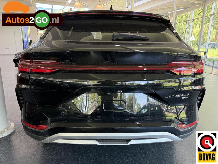 Vehicle Image 13