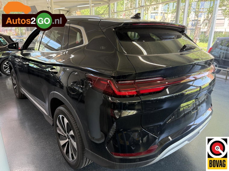 Vehicle Image 17