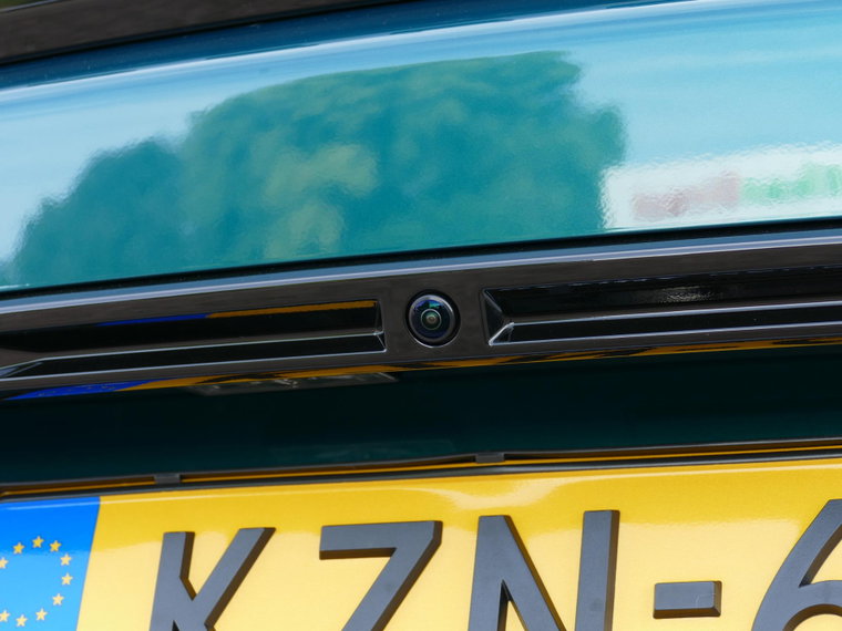 Vehicle Image 13
