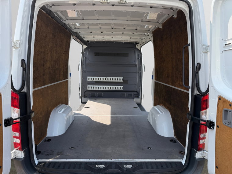 Vehicle Image 22