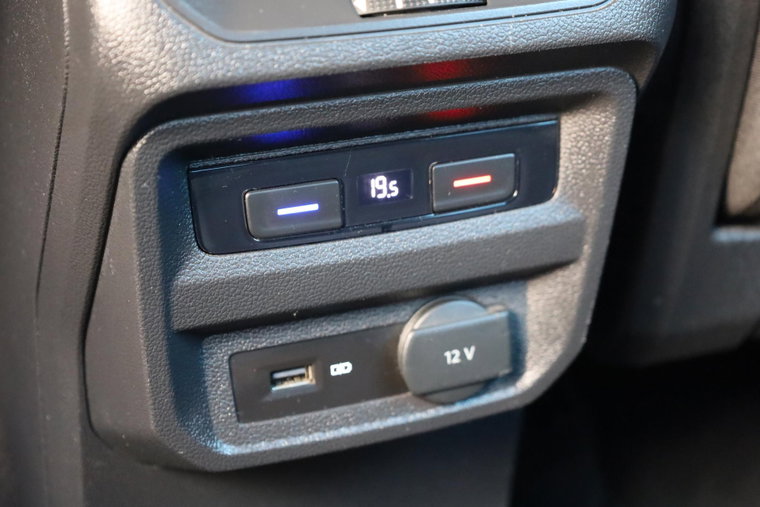 Vehicle Image 45