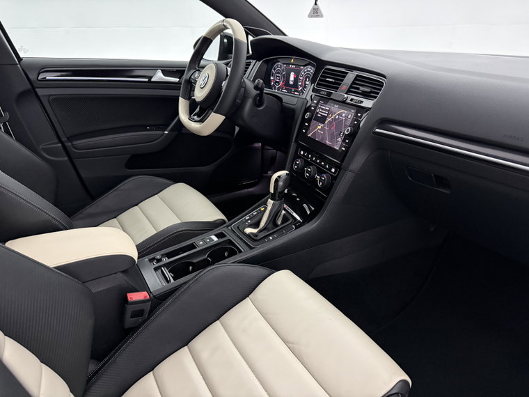 Vehicle Image 39