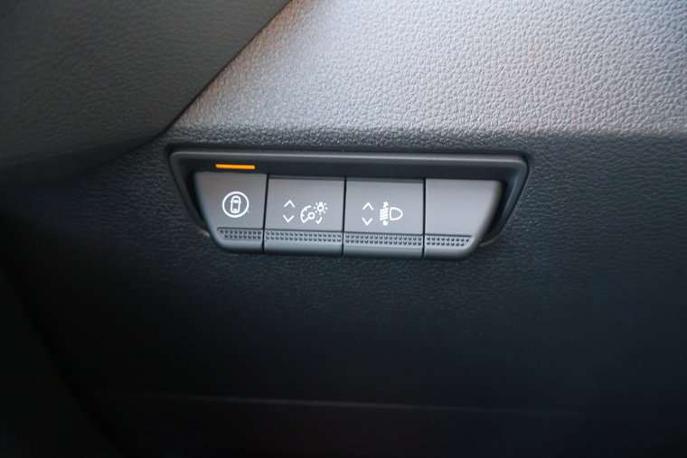 Vehicle Image 28