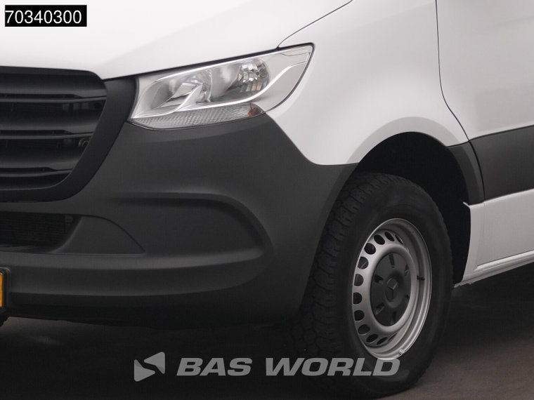 Vehicle Image 47