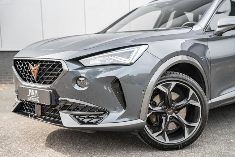 Vehicle Image 7