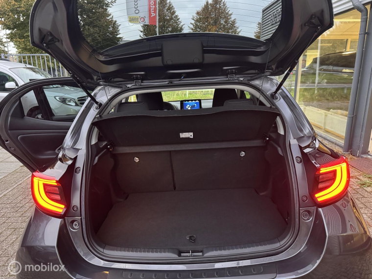 Vehicle Image 18