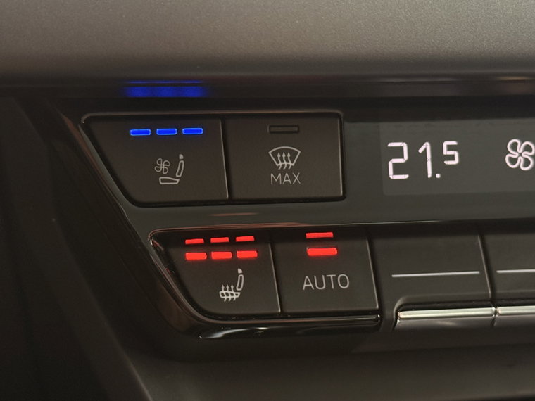 Vehicle Image 44