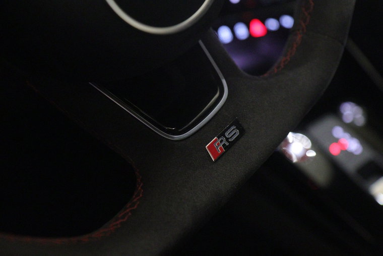 Vehicle Image 36