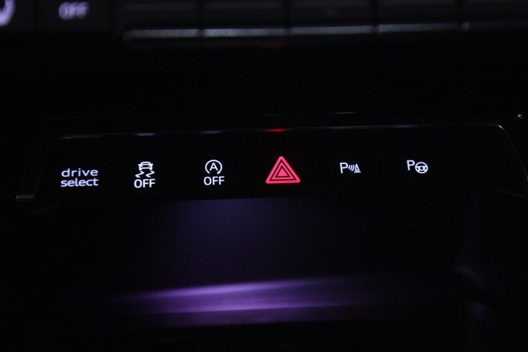 Vehicle Image 60