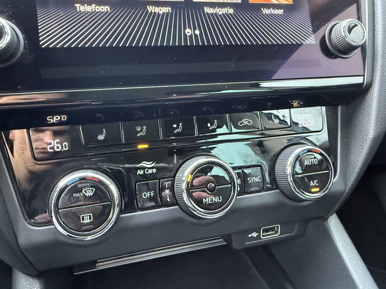 Vehicle Image 26