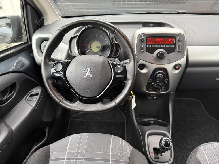 Vehicle Image 27