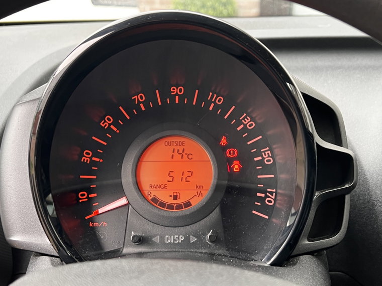Vehicle Image 25