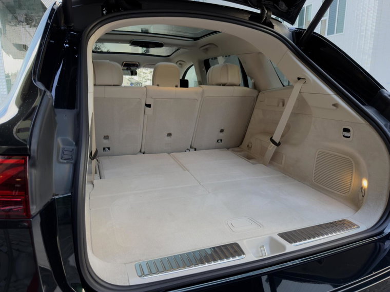 Vehicle Image 33