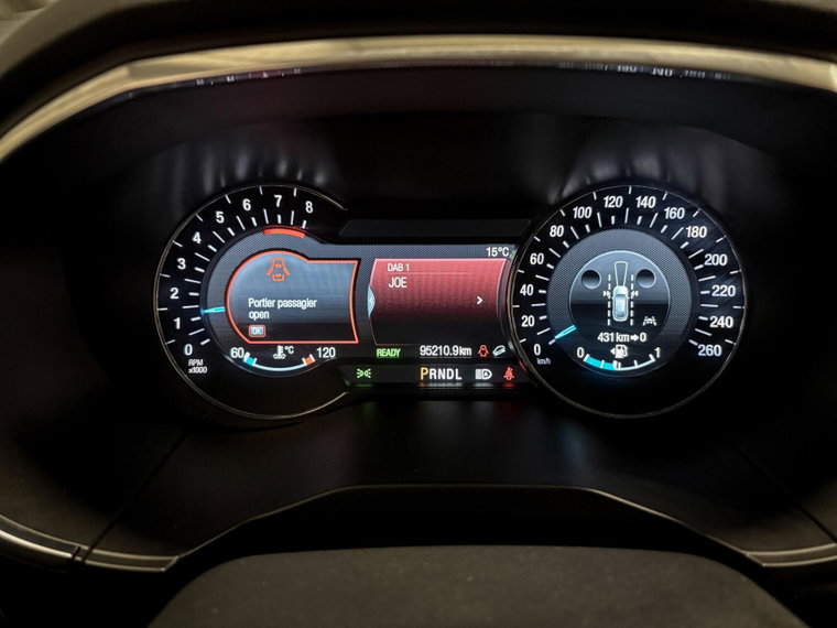 Vehicle Image 16