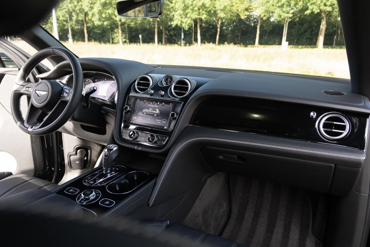 Vehicle Image 33