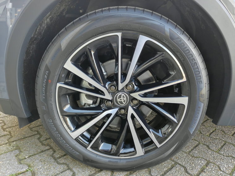 Vehicle Image 30