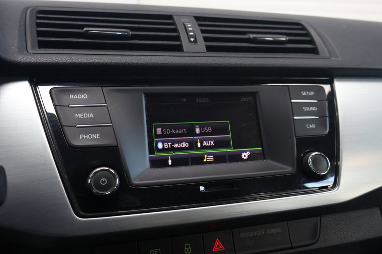 Vehicle Image 20